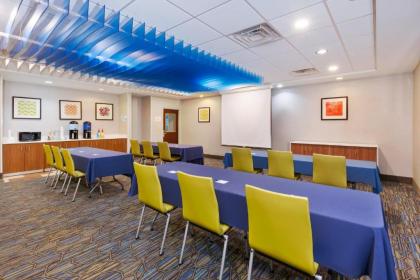 Holiday Inn Express Hotel & Suites Cleveland-Richfield an IHG Hotel - image 3