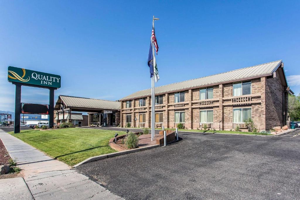 Quality Inn Richfield I-70 - main image