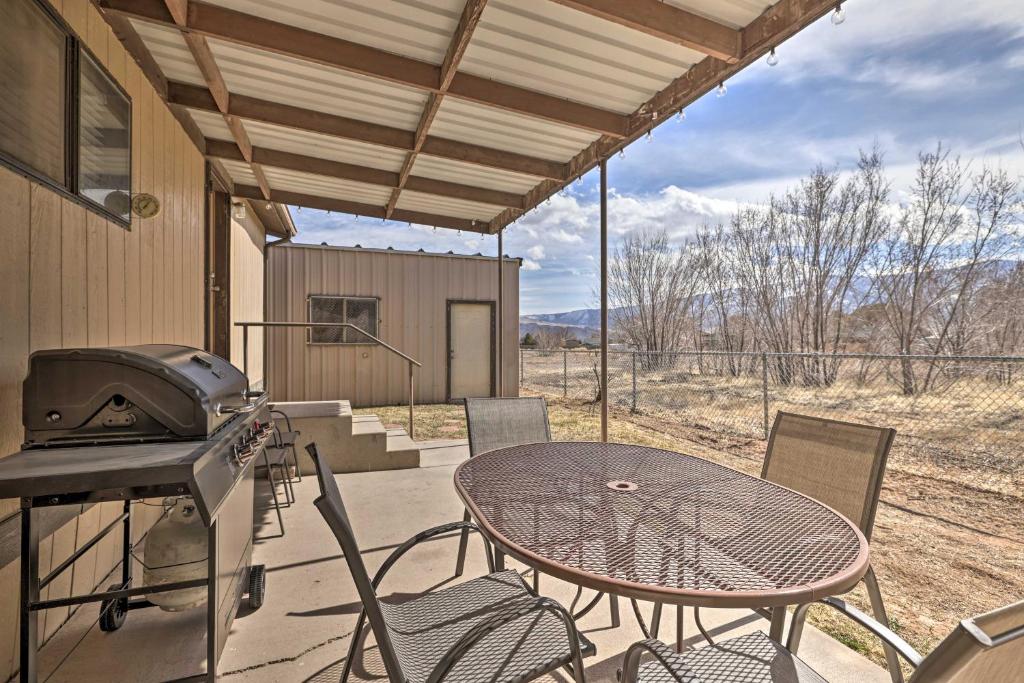 Richfield Home with Views about 13 Mi to Natl Park - main image