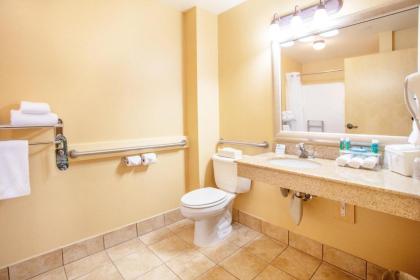 Holiday Inn Express Hotel & Suites Richland - image 15