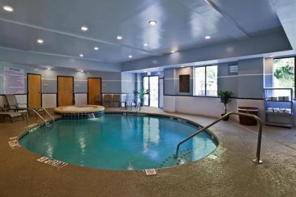 Best Western Plus Richmond Hill Inn - image 5