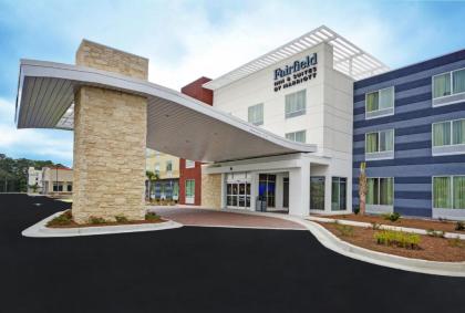 Fairfield Inn & Suites Savannah SW/Richmond Hill - image 1