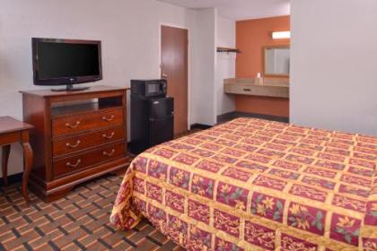 Americas Best Value Inn Richmond - image 2