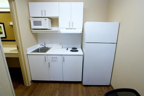 Extended Stay America Suites - Richmond - W Broad Street - Glenside - South - image 2