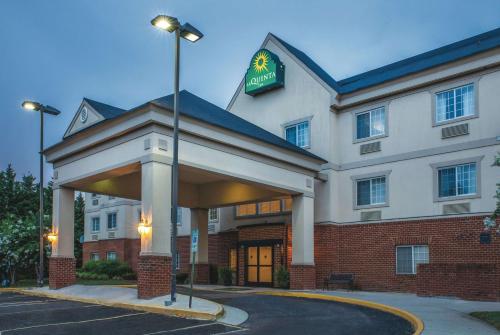 La Quinta Inn by Wyndham Richmond South - main image