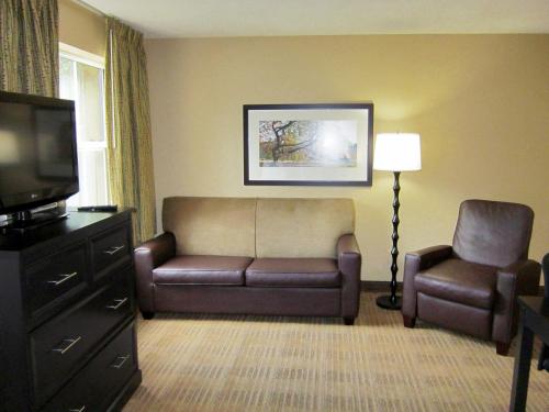 Extended Stay America Suites - Richmond - W Broad Street - Glenside - North - image 3