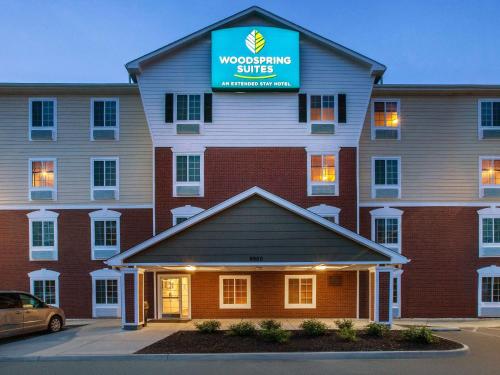 WoodSpring Suites Richmond West I-64 - image 4