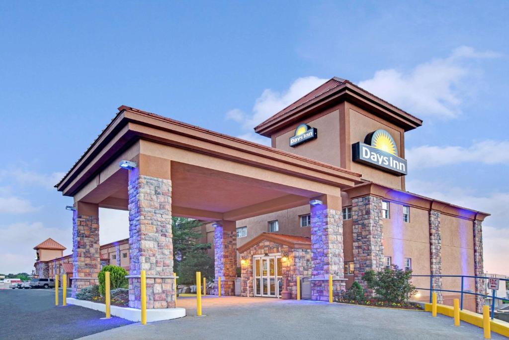 Days Inn by Wyndham Ridgefield NJ - main image