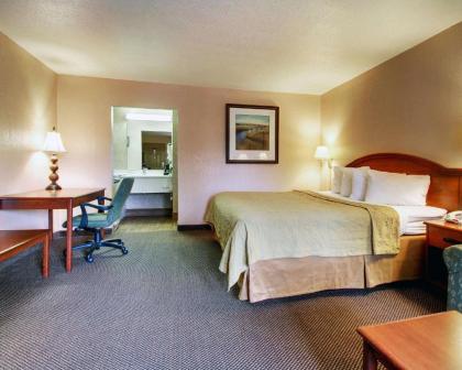 Rodeway Inn North Ridgeland - image 12