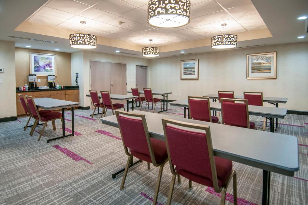 Hampton Inn & Suites Ridgeland - image 3