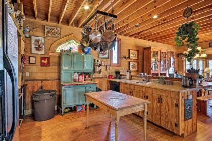 Charming Waterfront Ridgeway Cabin with Dock! - image 6