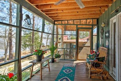 Charming Waterfront Ridgeway Cabin with Dock! - image 9