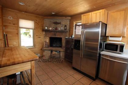 Catamount Cabin - image 11