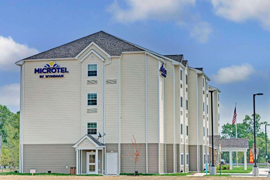 Microtel Inn & Suites by Wyndham Philadelphia Airport Ridley Park - main image