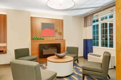 Microtel Inn & Suites by Wyndham Philadelphia Airport Ridley Park - image 9