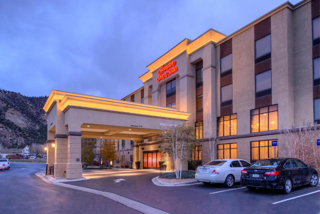 Hampton Inn & Suites Rifle - main image