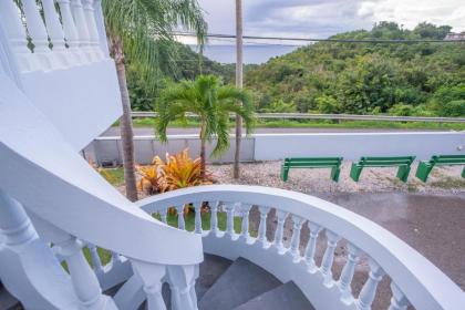 Suite for Couples with Private Deck Tub Unit 1 - image 12