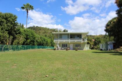 Beachfront 2 bdr WiFi Hammock Kitchen The Reef 1 - image 3