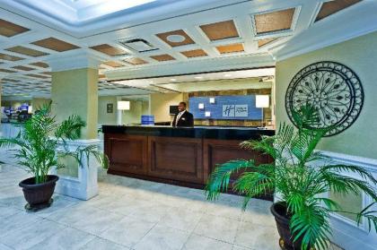 Holiday Inn Express Ringgold (Chattanooga Area) - image 3