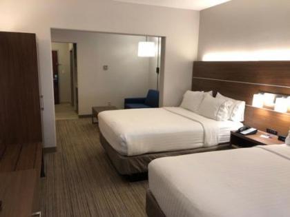 Holiday Inn Express Hotel & Suites Rio Grande City - image 8