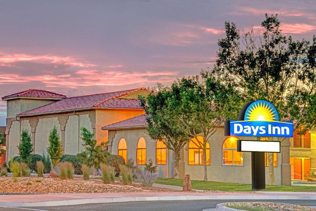 Days Inn by Wyndham Rio Rancho - image 2