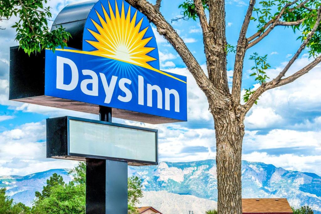 Days Inn by Wyndham Rio Rancho - image 3