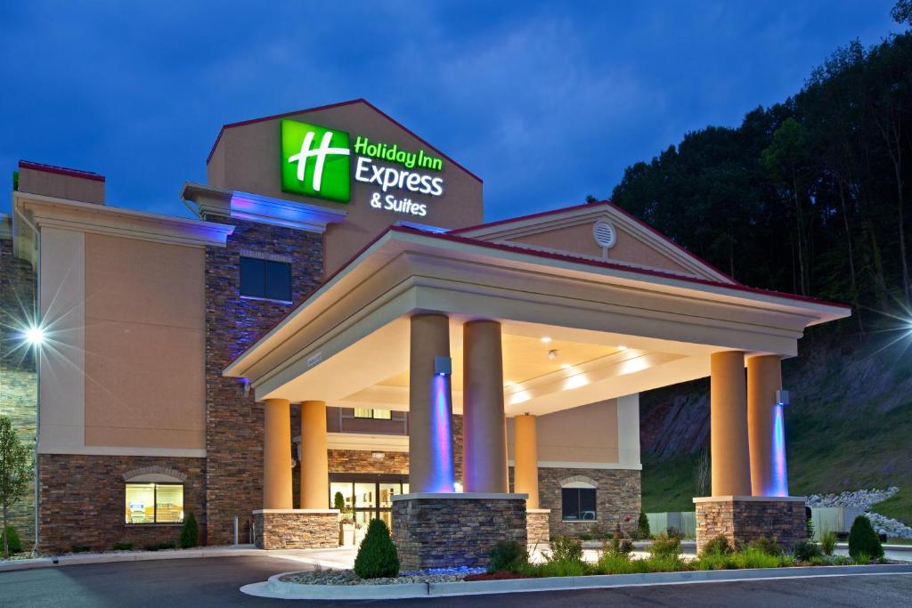 Holiday Inn Express & Suites Ripley an IHG Hotel - main image