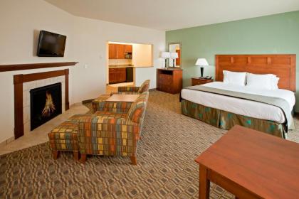 Holiday Inn Express & Suites Ripley an IHG Hotel - image 10