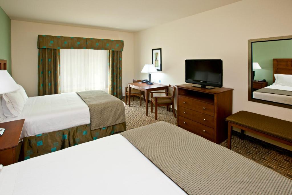 Holiday Inn Express & Suites Ripley an IHG Hotel - image 4