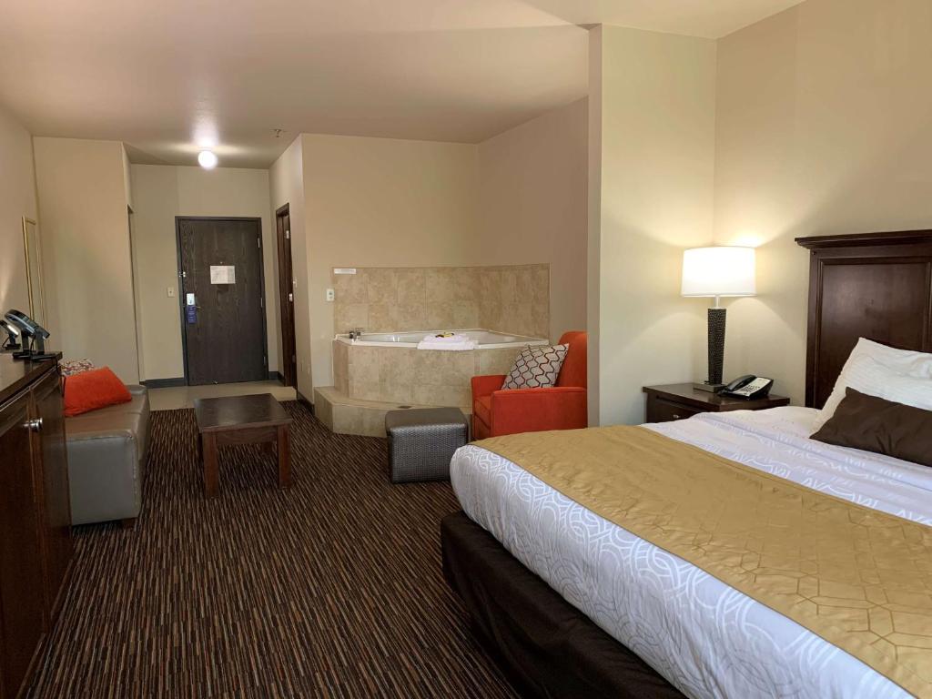 Best Western Plus Campus Inn - River Falls - image 6