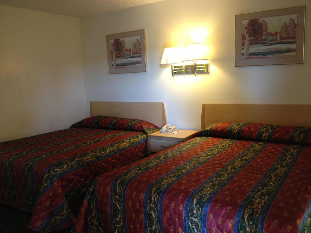 Riverside Inn & Suites - image 2