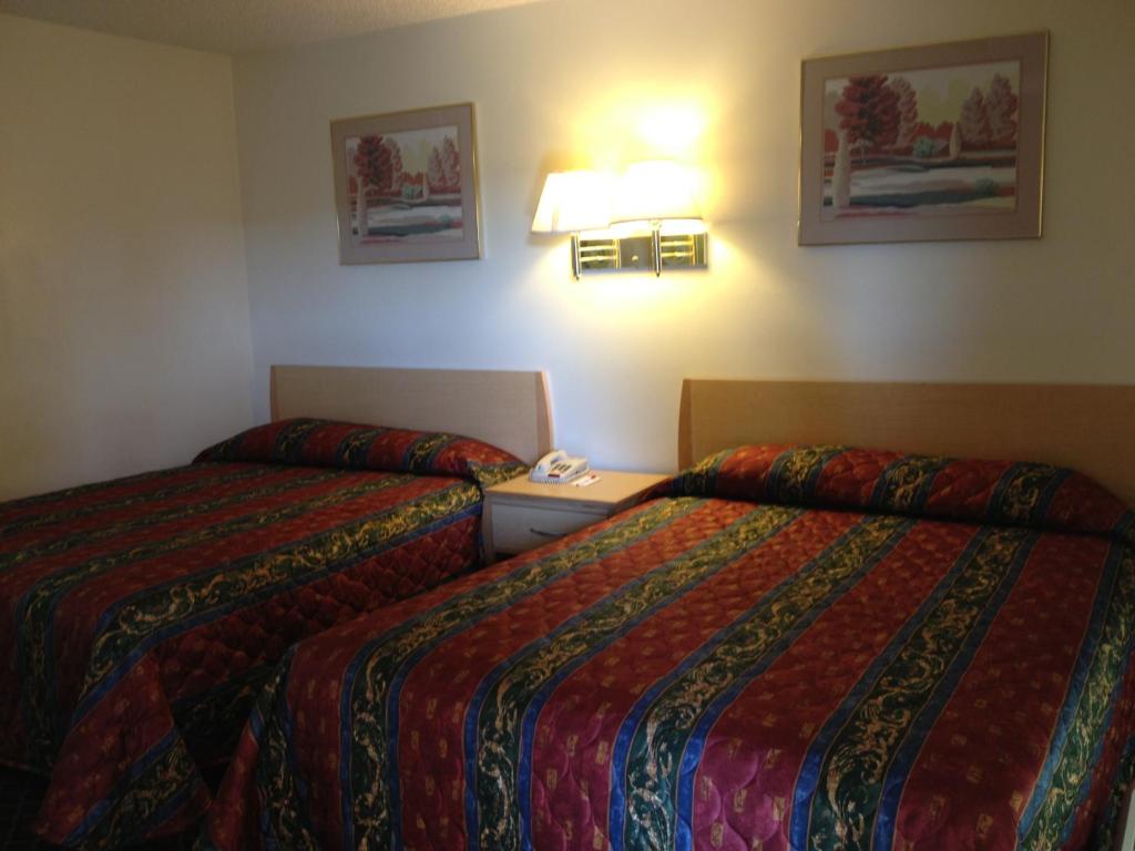 Riverside Inn & Suites - image 3