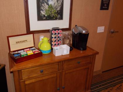 Hampton Inn & Suites Riverton - image 5