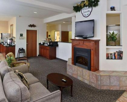 Comfort Inn & Suites Riverton - image 9