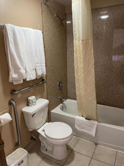 Rodeway Inn & Suites Riverton - image 11