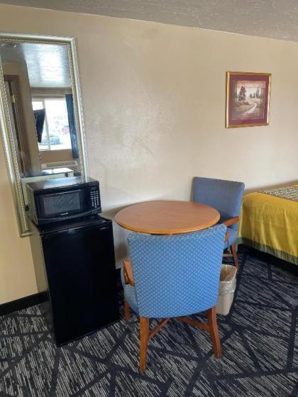 Rodeway Inn & Suites Riverton - image 12