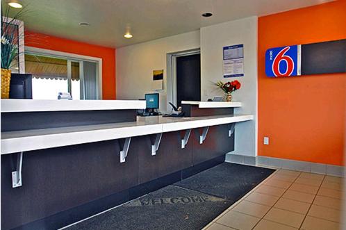 Motel 6-Riverton WY - image 6