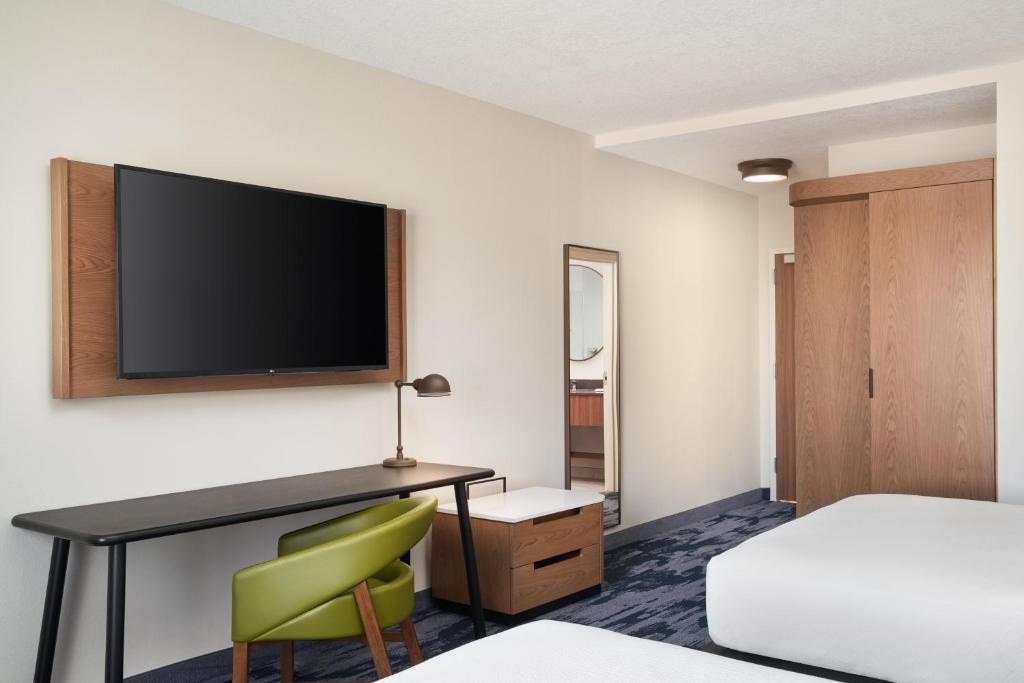 Fairfield Inn & Suites by Marriott Tampa Riverview - image 5