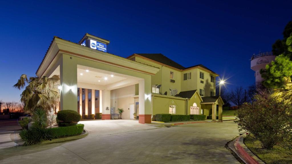 Best Western Roanoke Inn & Suites - main image