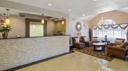 Best Western Roanoke Inn & Suites - image 2