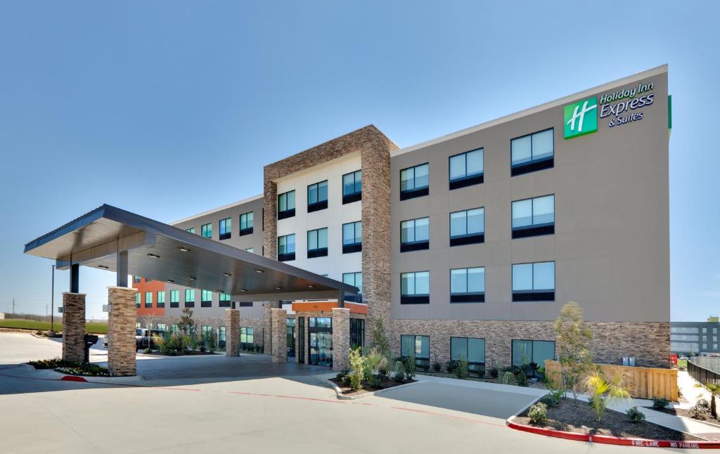 Holiday Inn Express & Suites Fort Worth North - Northlake an IHG Hotel - main image