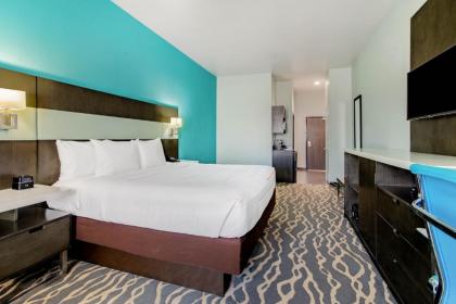 La Quinta Inn & Suites by Wyndham Northlake Ft. Worth - image 10