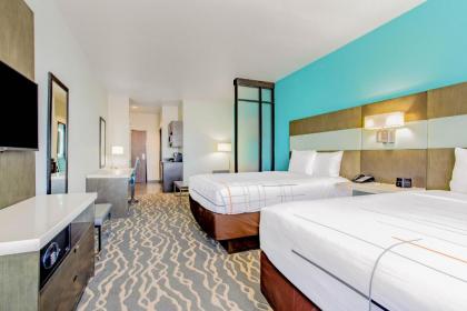 La Quinta Inn & Suites by Wyndham Northlake Ft. Worth - image 3