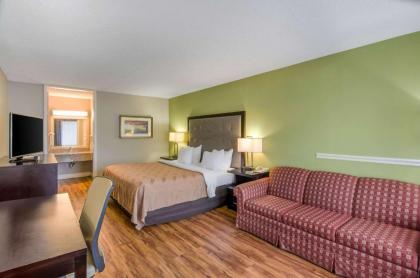 Quality Inn Roanoke Airport - image 7