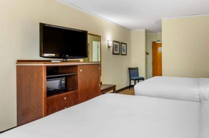 Comfort Inn Roanoke Civic Center - image 13