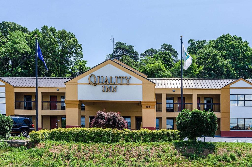 Quality Inn Tanglewood - main image