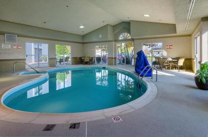 BEST WESTERN PLUS Inn at Valley View - image 7