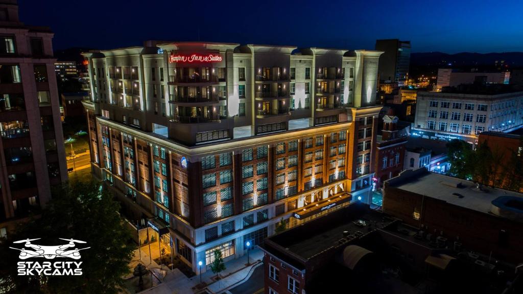 Hampton Inn & Suites - Roanoke-Downtown VA - image 2