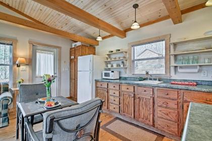 Serene Robbinsville Cabin with Screened Porch and Grill - image 12