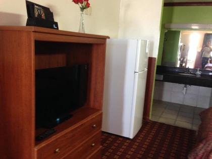 Executive Inn Robstown - image 10